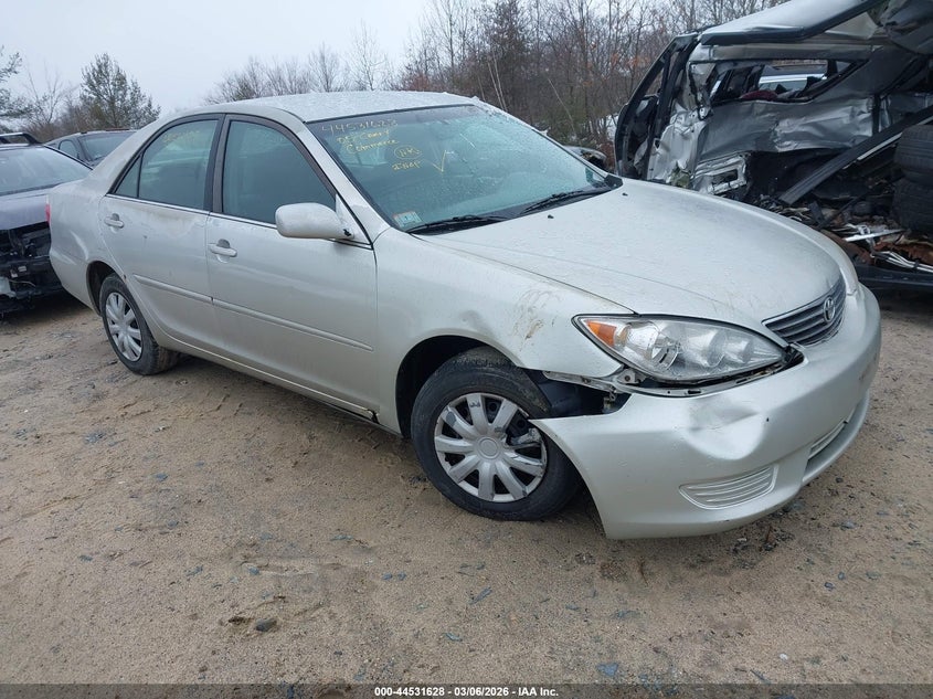 2005 Toyota Camry Le