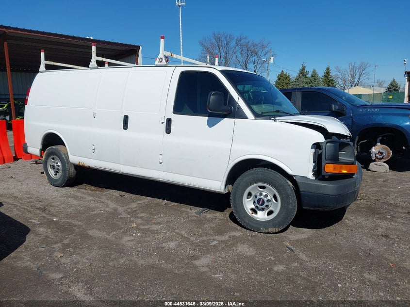 2016 GMC Savana 3500 1Wt
