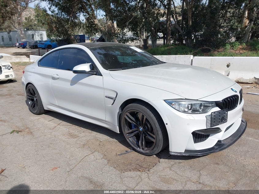Vin: wbs3r9c51fk334946, lot: 45028443, bmw m4 2015 img_1