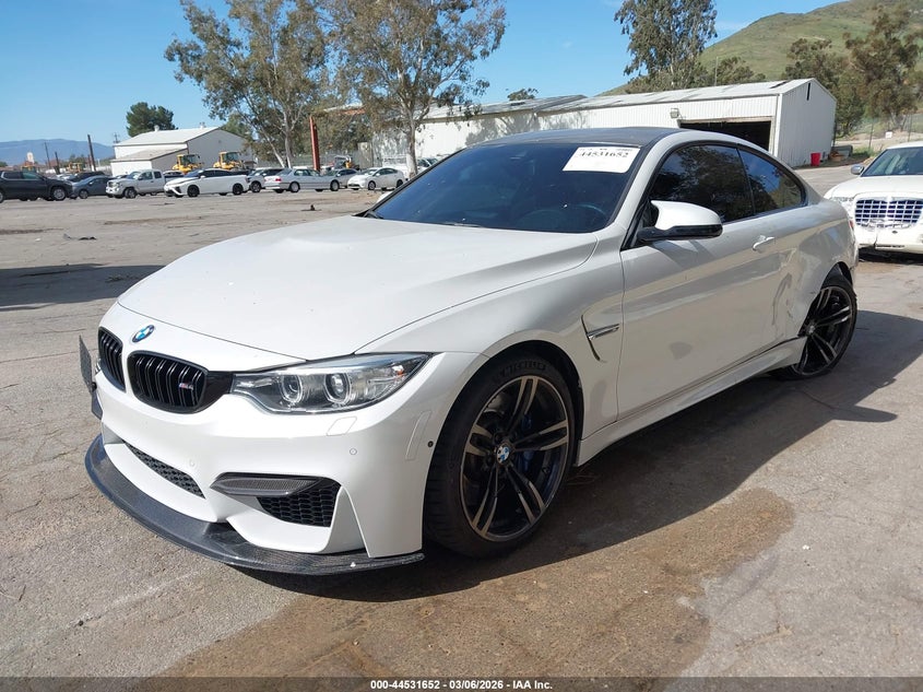 Vin: wbs3r9c51fk334946, lot: 45028443, bmw m4 20152
