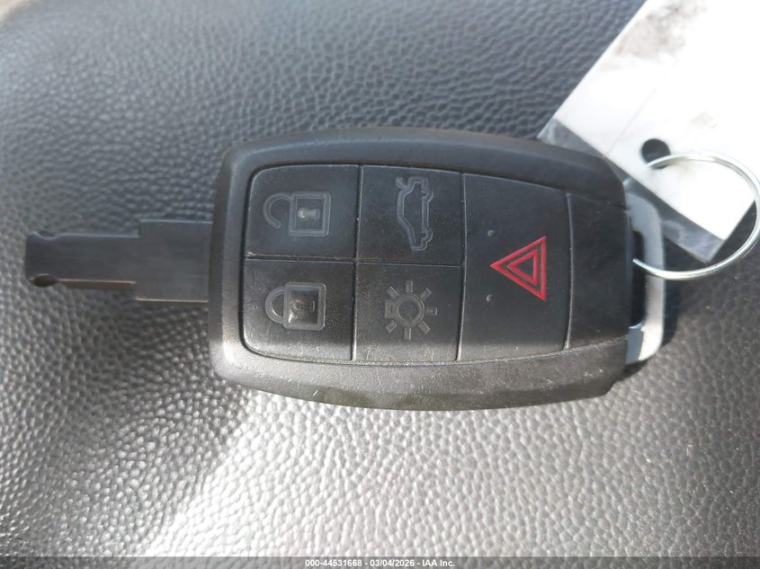 2009 Volvo C30 T5/T5 R-Design VIN: YV1MK672392145289 Lot: 44531668