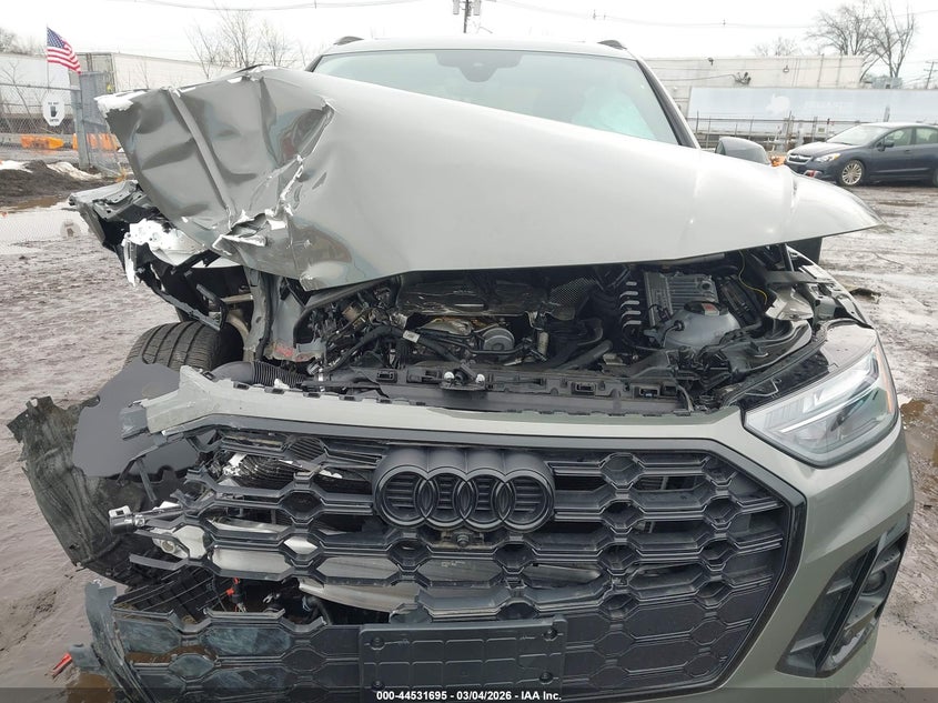 2024 Audi Sq5 Premium Plus Tfsi Quattro Tiptronic VIN: WA1B4AFY3R2025258 Lot: 44531695