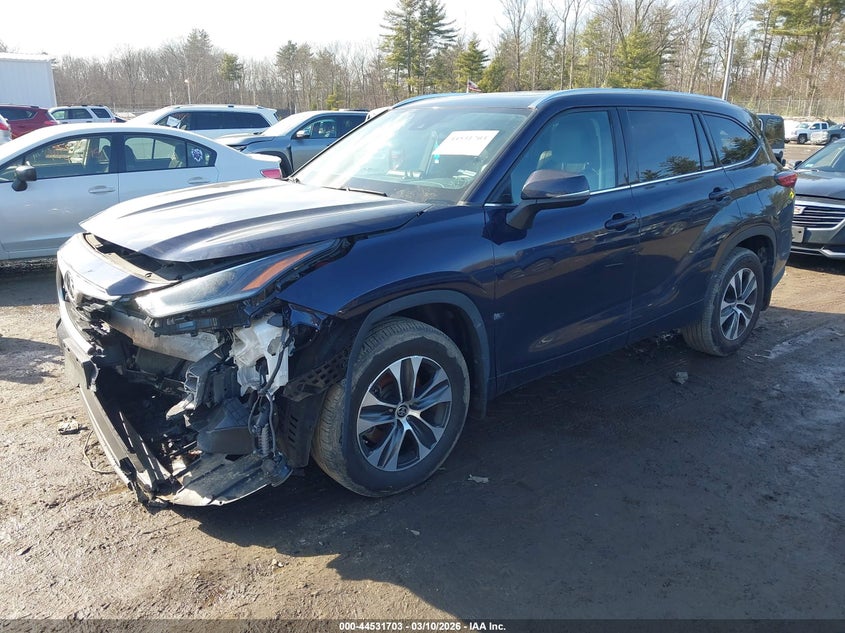 2021 Toyota Highlander Xle