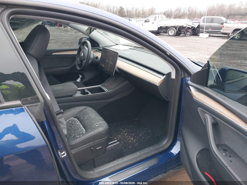 2024 Tesla Model Y Long Range Dual Motor All-Wheel Drive