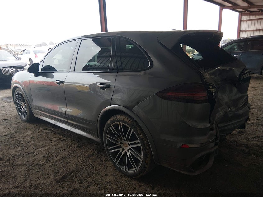 2016 Porsche Cayenne Gts