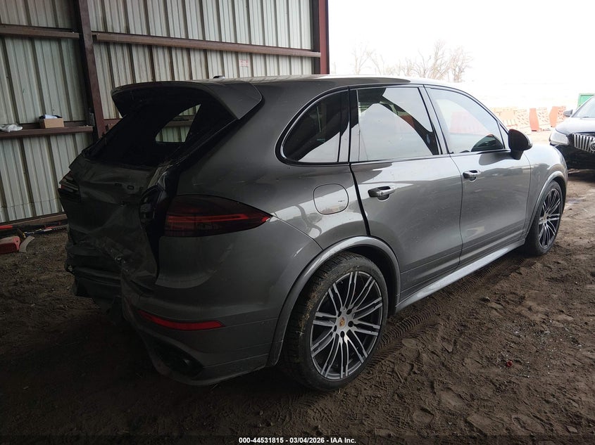 2016 Porsche Cayenne Gts