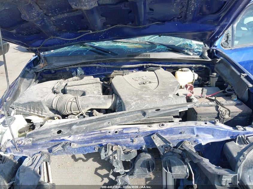 2022 Toyota Tacoma Trd Off Road VIN: 3TYCZ5AN5NT085453 Lot: 44531834