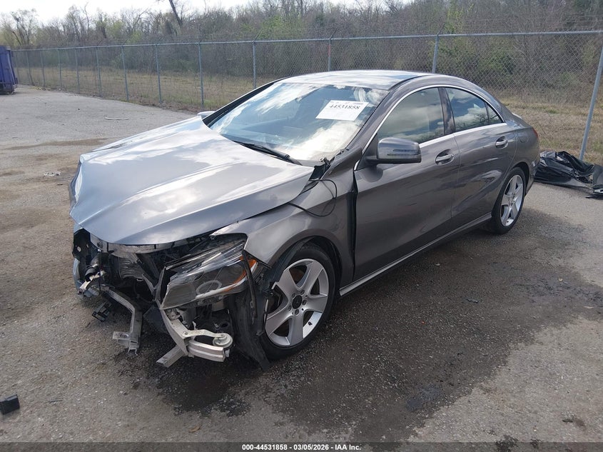 2015 Mercedes-Benz Cla 250