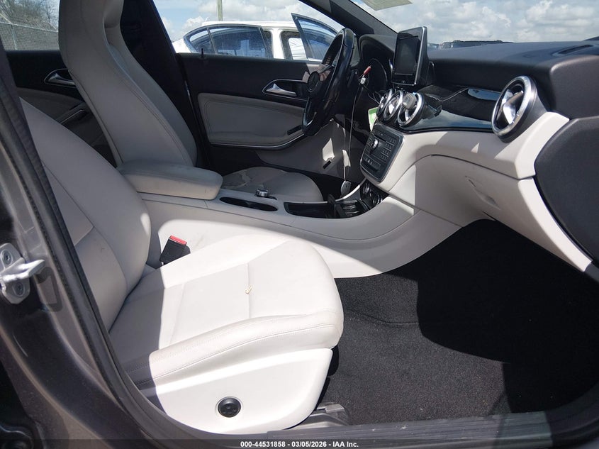 2015 Mercedes-Benz Cla 250