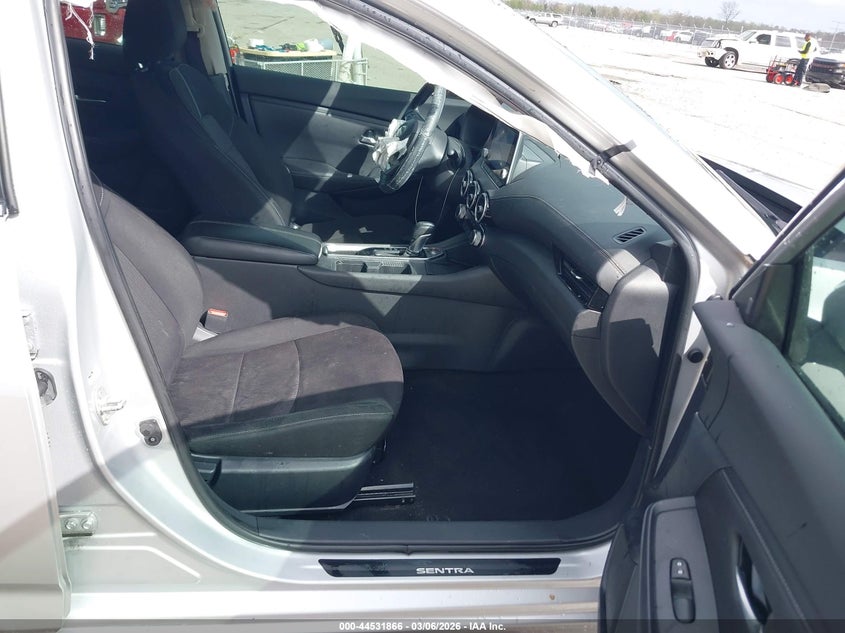 2022 Nissan Sentra Sv Xtronic Cvt