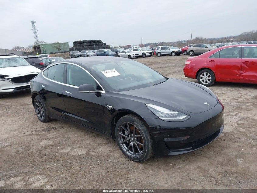 2018 Tesla Model 3 Long Range/Performance