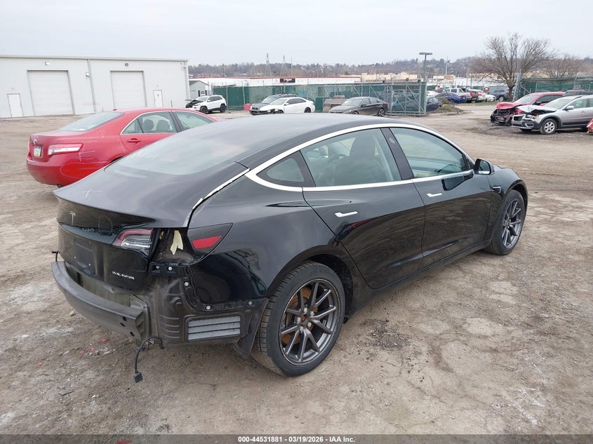 2018 Tesla Model 3 Long Range/Performance