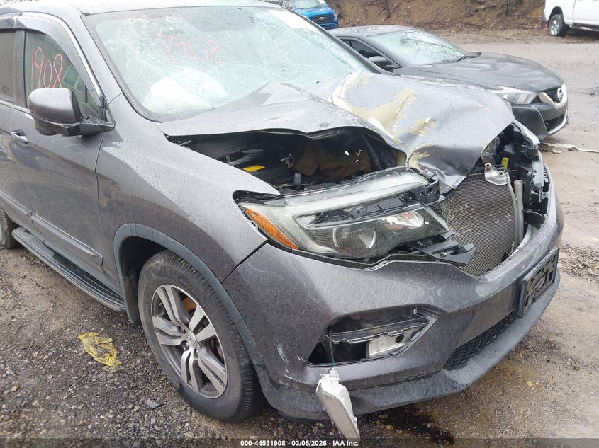 2016 HONDA PILOT auction photo 6