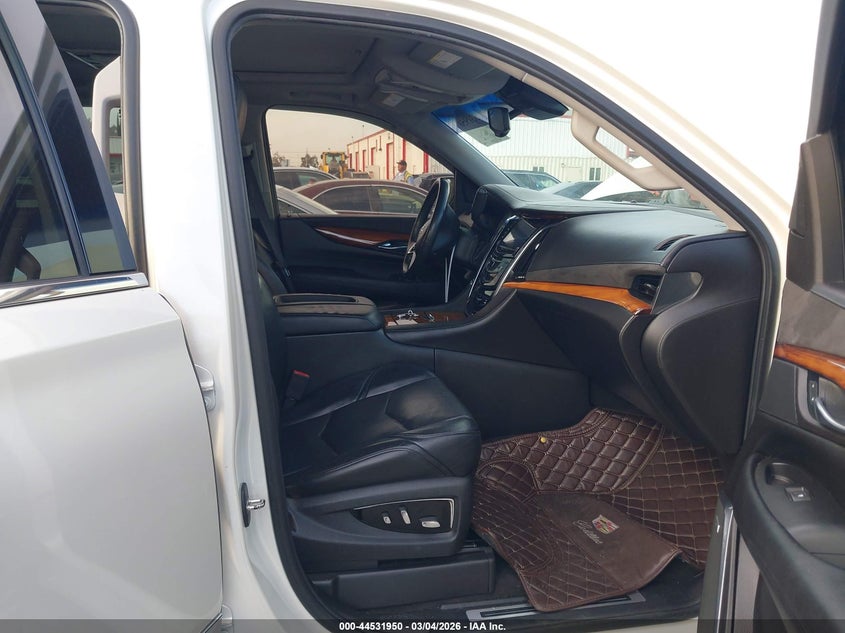 2015 Cadillac Escalade Luxury