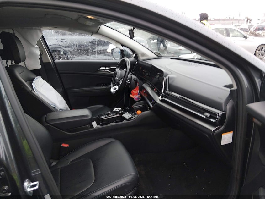 2023 KIA SPORTAGE HYBRID auction photo 5