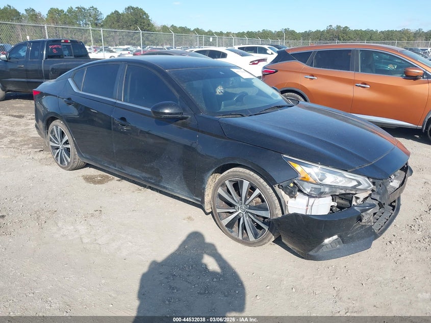 2021 NISSAN ALTIMA SR FWD
