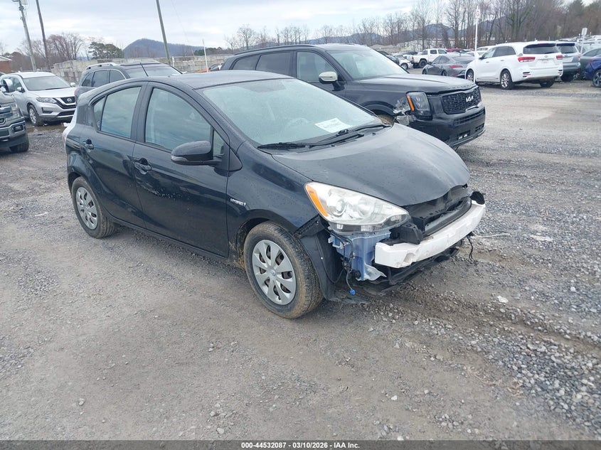 2013 Toyota Prius C Two