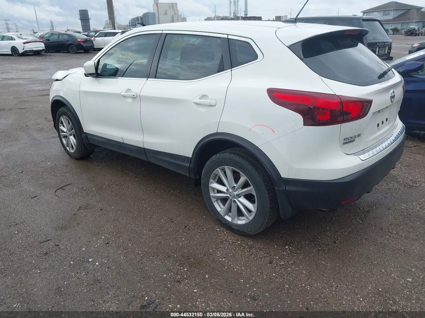 2018 Nissan Rogue Sport S