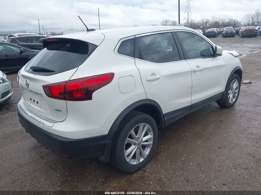 2018 Nissan Rogue Sport S