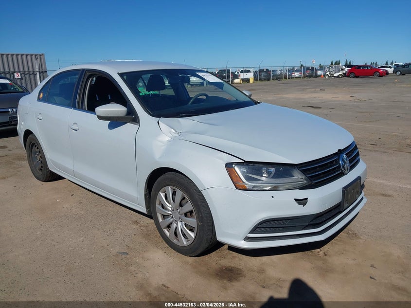 VOLKSWAGEN JETTA 2017. Lot# 44532163. VIN 3VW2B7AJ3HM293627. Photo 1