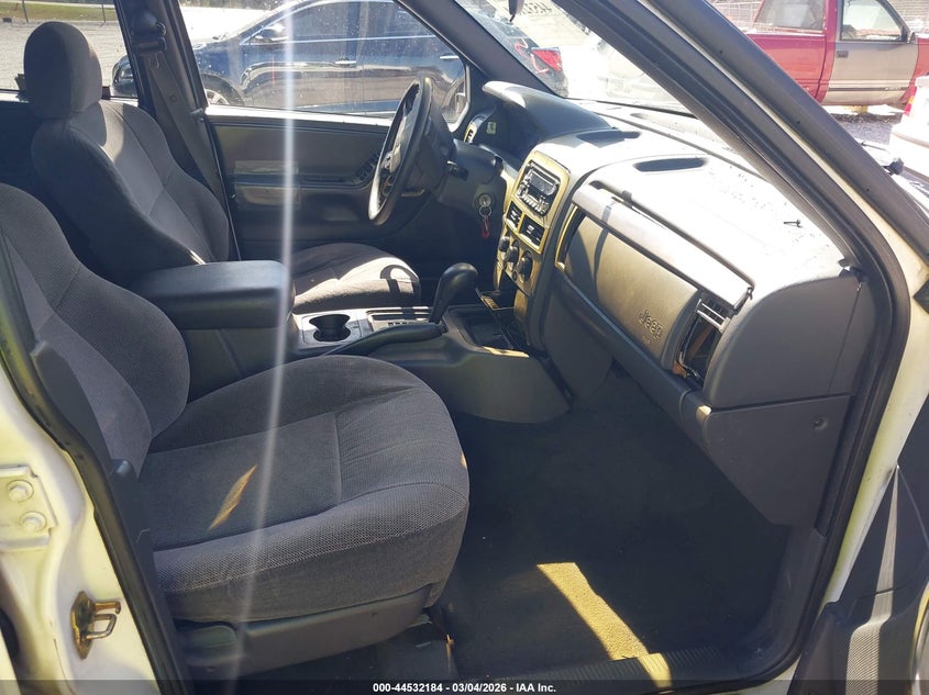 2001 Jeep Grand Cherokee Laredo