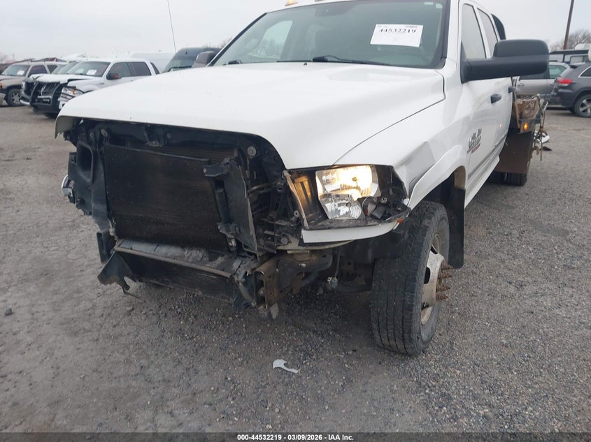 2015 Ram 3500 Ram Chassis Tradesman/Slt/Laramie white Lot 111044532219 Vin 3C7WRTCL3FG500703