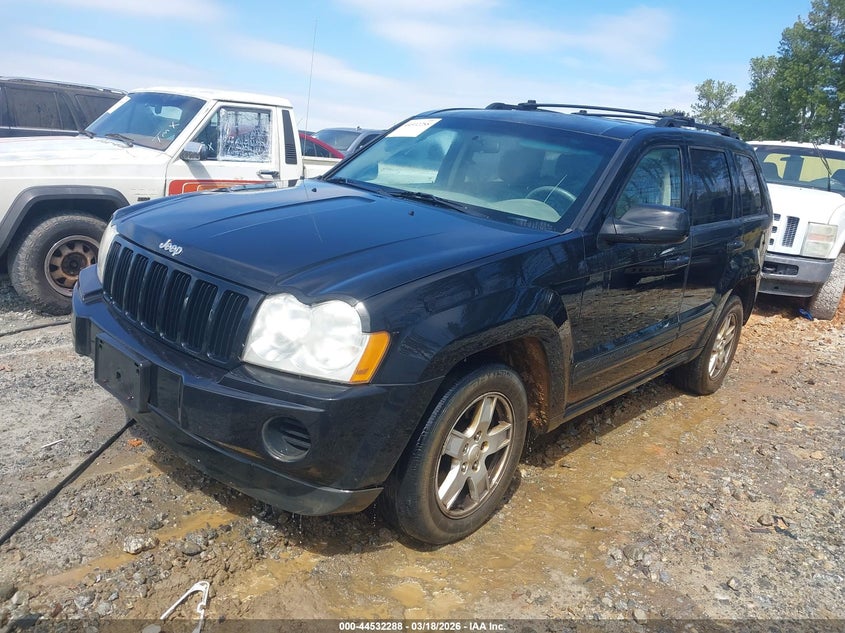 2005 Jeep Grand Cherokee Laredo