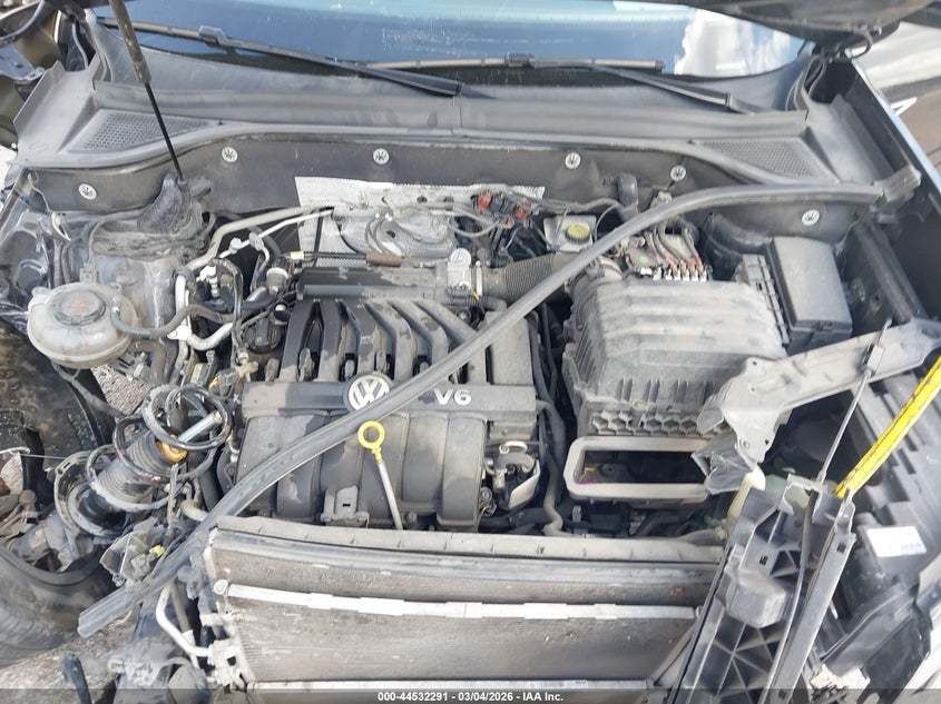 2021 Volkswagen Atlas 3.6L V6 Se W/Technology R-Line VIN: 1V2PR2CA8MC523421 Lot: 44532291