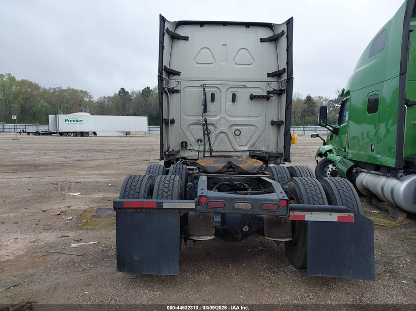 2023 FREIGHTLINER NEW CASCADIA 126 auction photo 8
