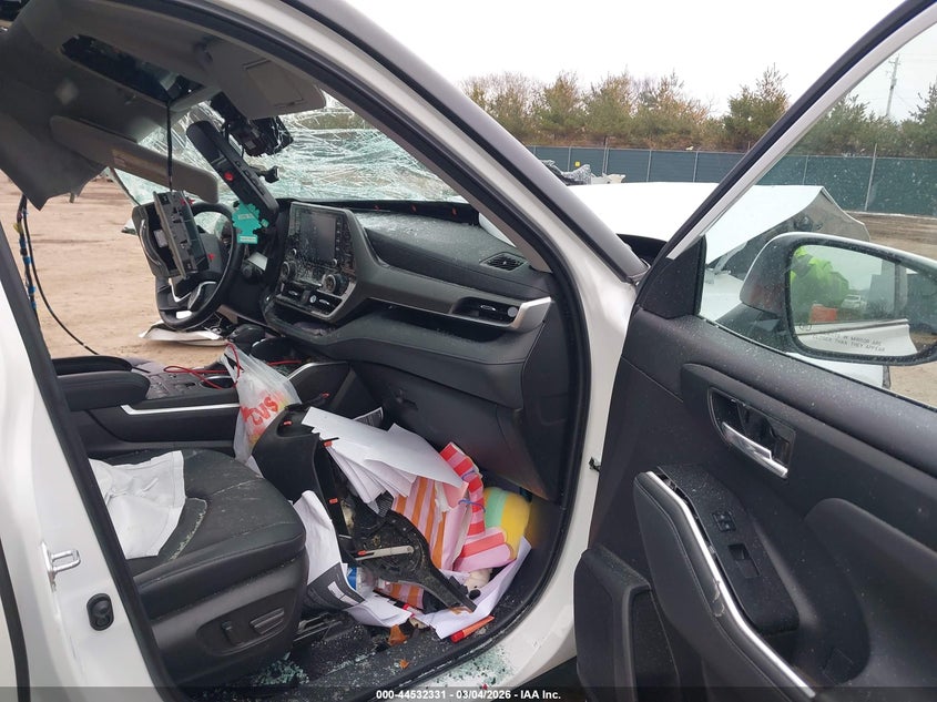 TOYOTA HIGHLANDER - zdjęcie 5