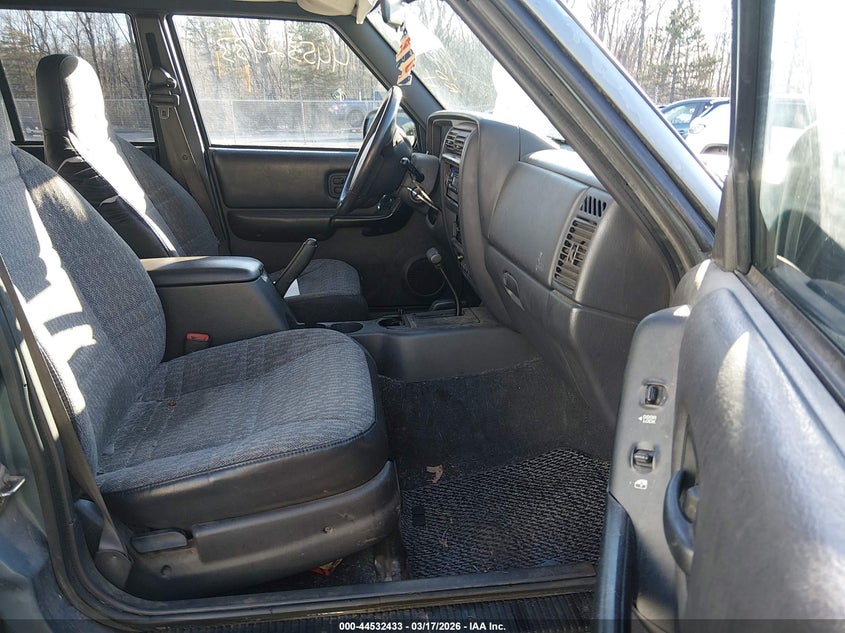 1999 Jeep Cherokee Classic/Sport