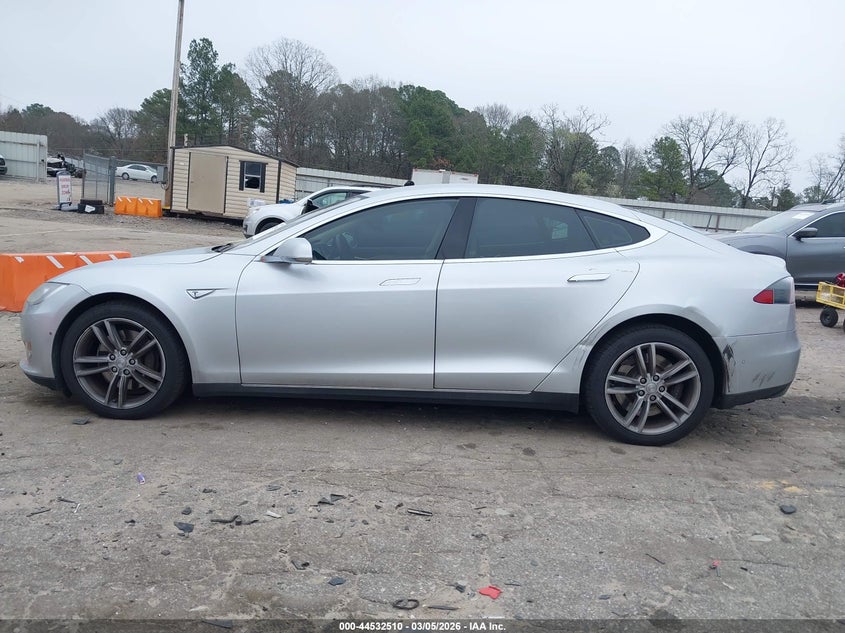 2015 Tesla Model S 70D/85D/P85D VIN: 5YJSA1H21FFP69361 Lot: 44532510