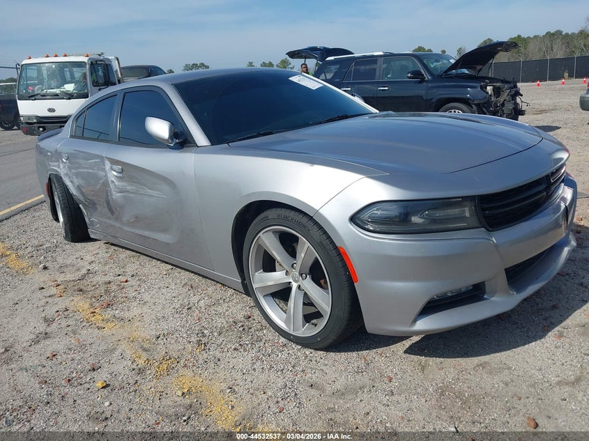 2015 Dodge Charger Sxt