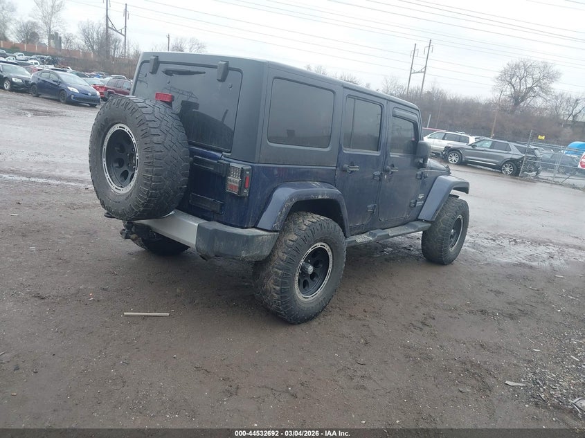 2013 Jeep Wrangler Unlimited Sahara