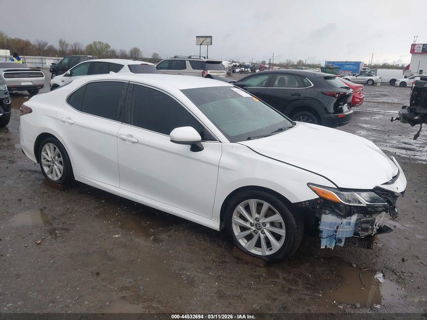 2022 Toyota Camry Le