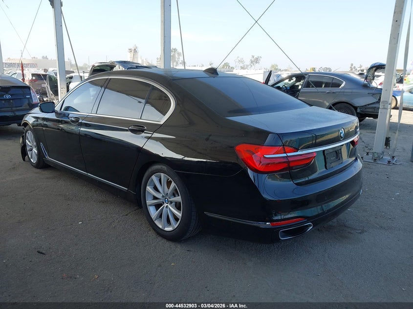 2019 BMW 740I