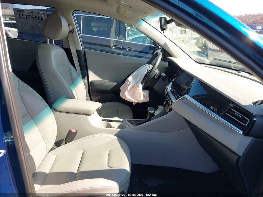 2022 Kia Niro Touring Se