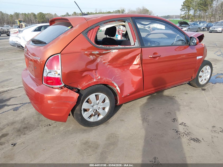2010 Hyundai Accent Gs