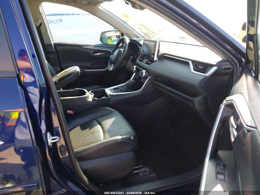 2019 Toyota Rav4 Xle Premium