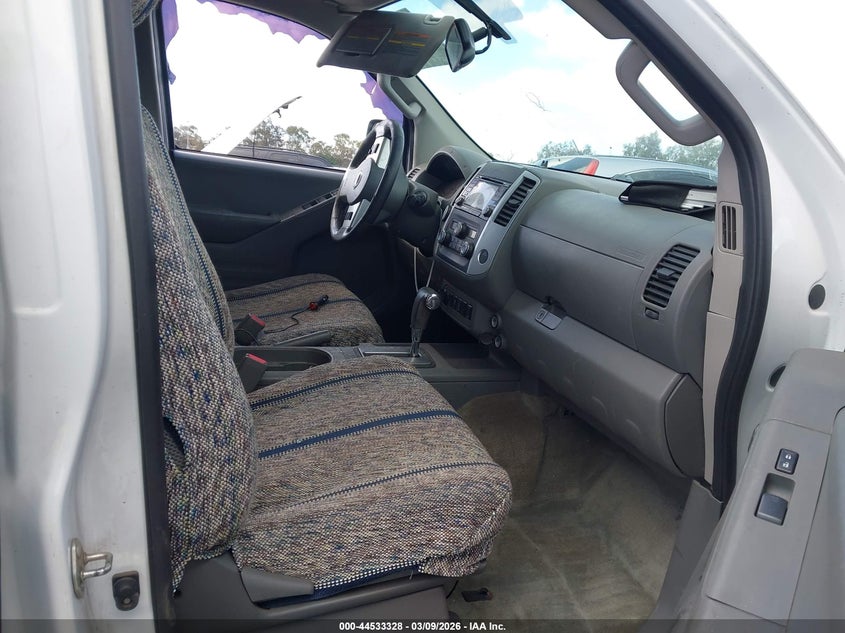 2016 Nissan Frontier Sv