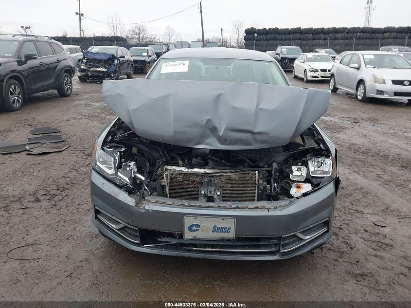 2017 Volkswagen Passat 1.8T S VIN: 1VWAT7A36HC017616 Lot: 44533376