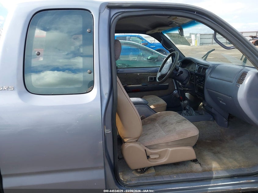 1998 Toyota Tacoma Base V6