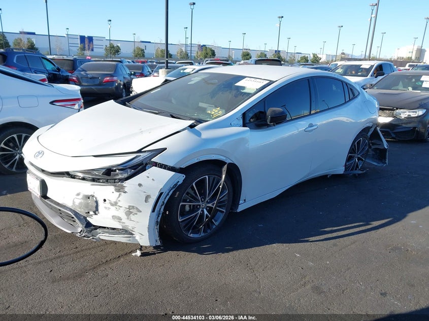 2025 Toyota Prius Xle