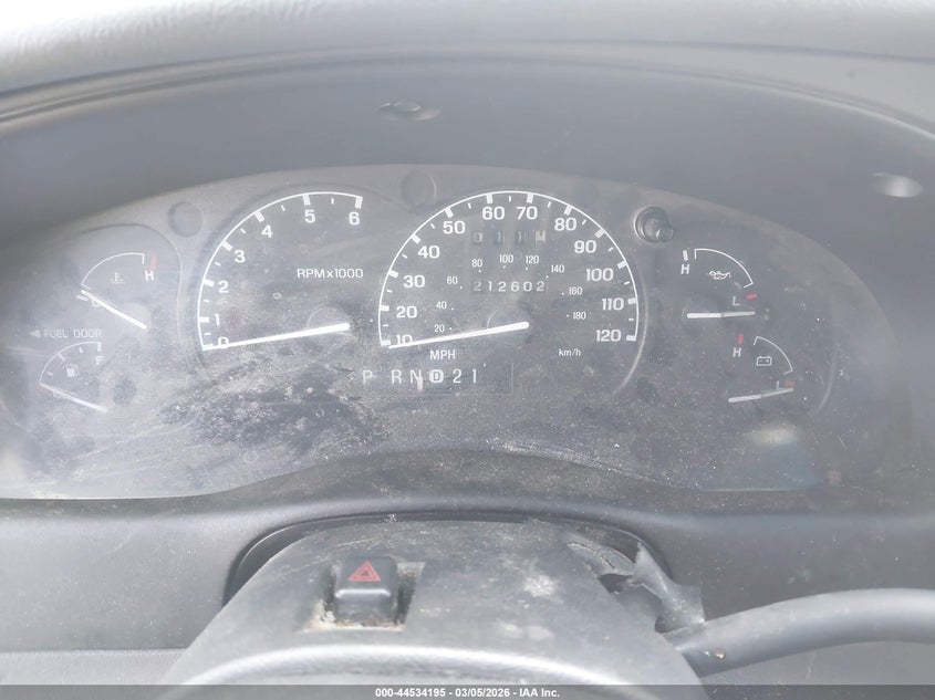 2000 Ford Explorer Xlt VIN: 1FMZU73X2YUB38829 Lot: 44534195