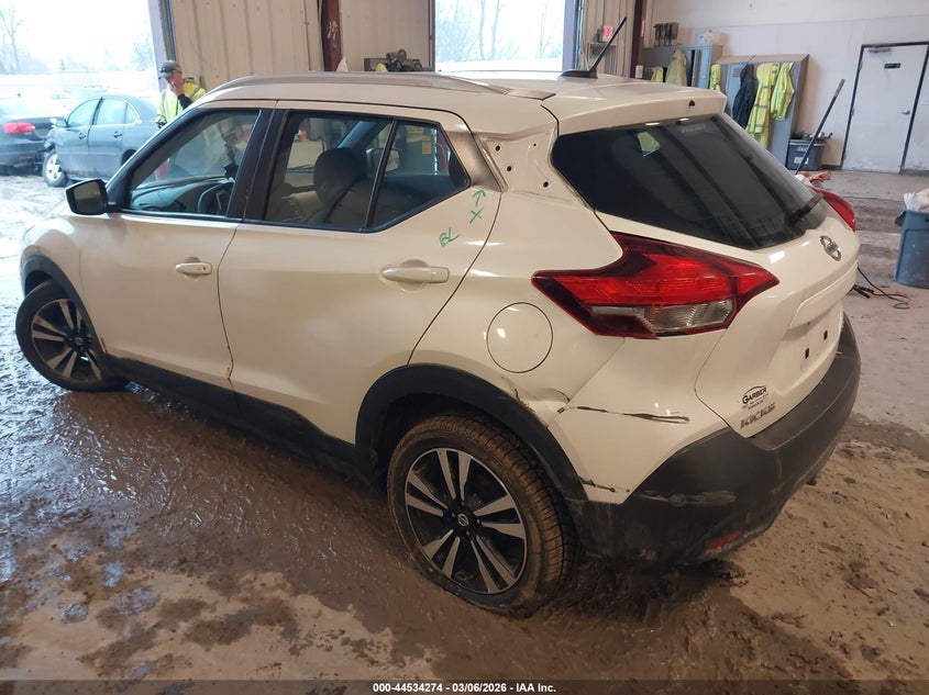 2018 Nissan Kicks Sv