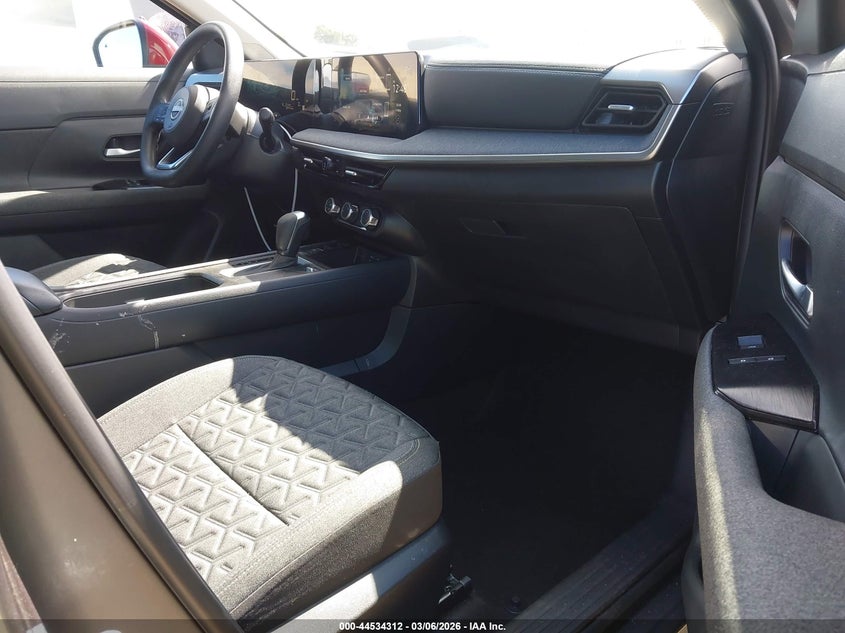 2025 Nissan Kicks Sv Fwd