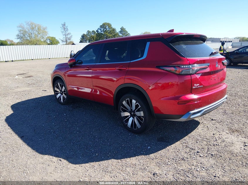 Vin: ja4j3va88sz052563, lot: 45031123, mitsubishi outlander se 2.5 2wd 20253