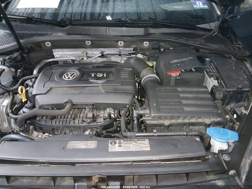 2015 Volkswagen Golf Gti 2.0T Se 2-Door VIN: 3VWYT7AU1FM093134 Lot: 44534368