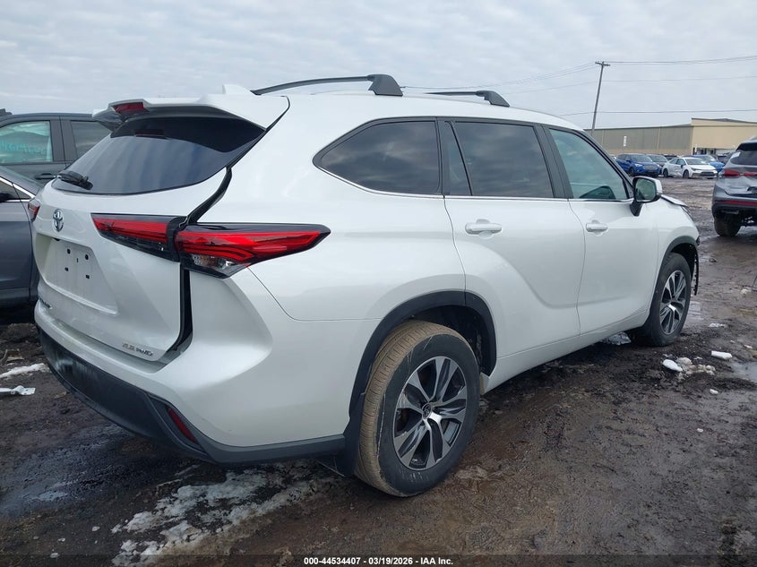 2023 Toyota Highlander Xle