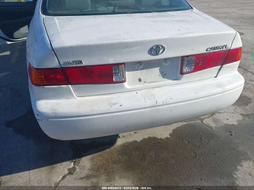 2000 Toyota Camry Le VIN: JT2BG22K4Y0530863 Lot: 44534412